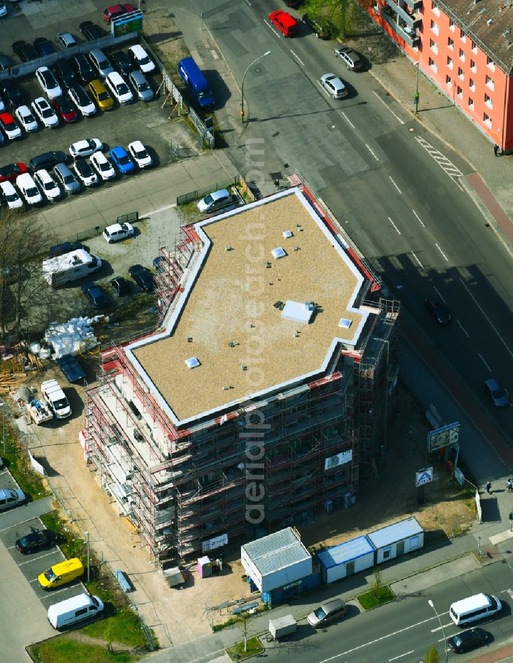 Aerial photograph Berlin - Construction site to build a new multi-family residential complex on Kreuzung of Lueckstrasse and of Sewanstrasse in Berlin, Germany