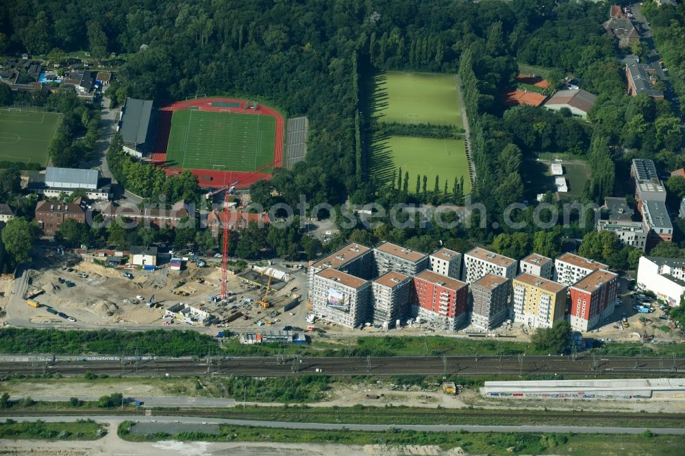 Aerial photograph Berlin - Construction site to build a new multi-family residential complex Kruppstrasse - Lehrter Strasse in Berlin