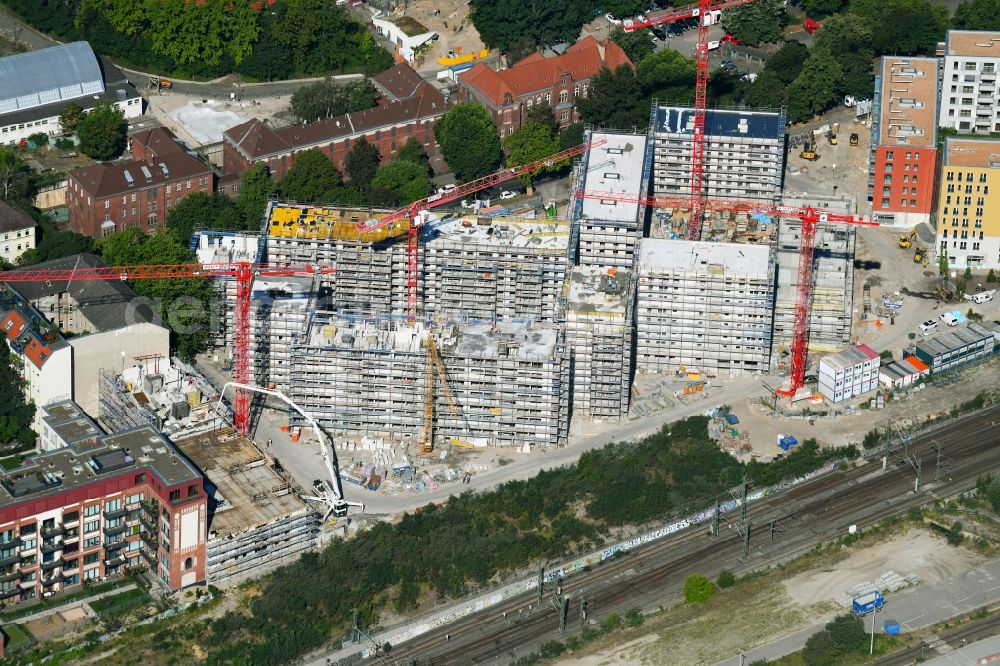 Aerial photograph Berlin - Construction site to build a new multi-family residential complex Kruppstrasse - Lehrter Strasse in Berlin