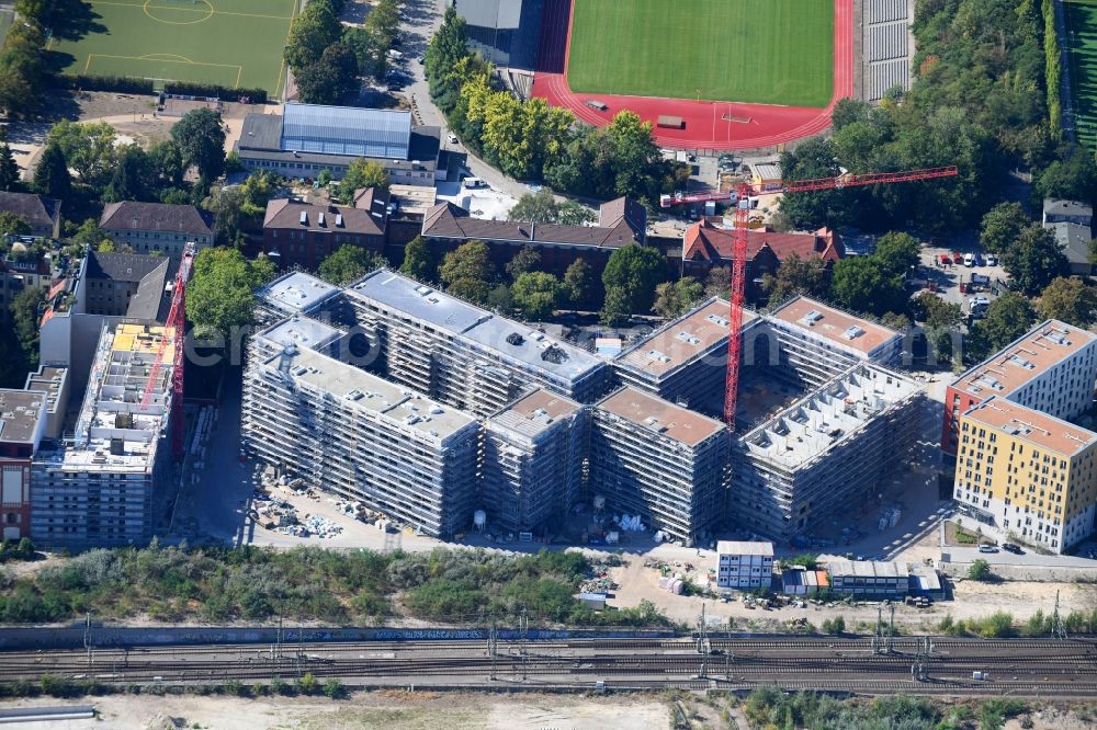 Aerial photograph Berlin - Construction site to build a new multi-family residential complex Kruppstrasse - Lehrter Strasse in Berlin