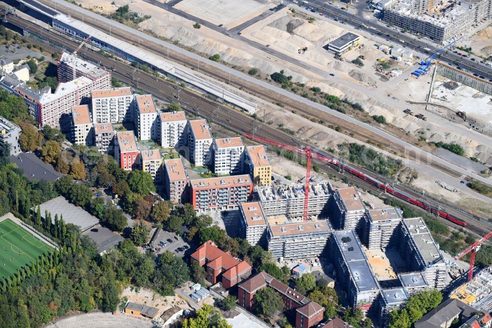 Aerial image Berlin - Construction site to build a new multi-family residential complex Kruppstrasse - Lehrter Strasse in Berlin