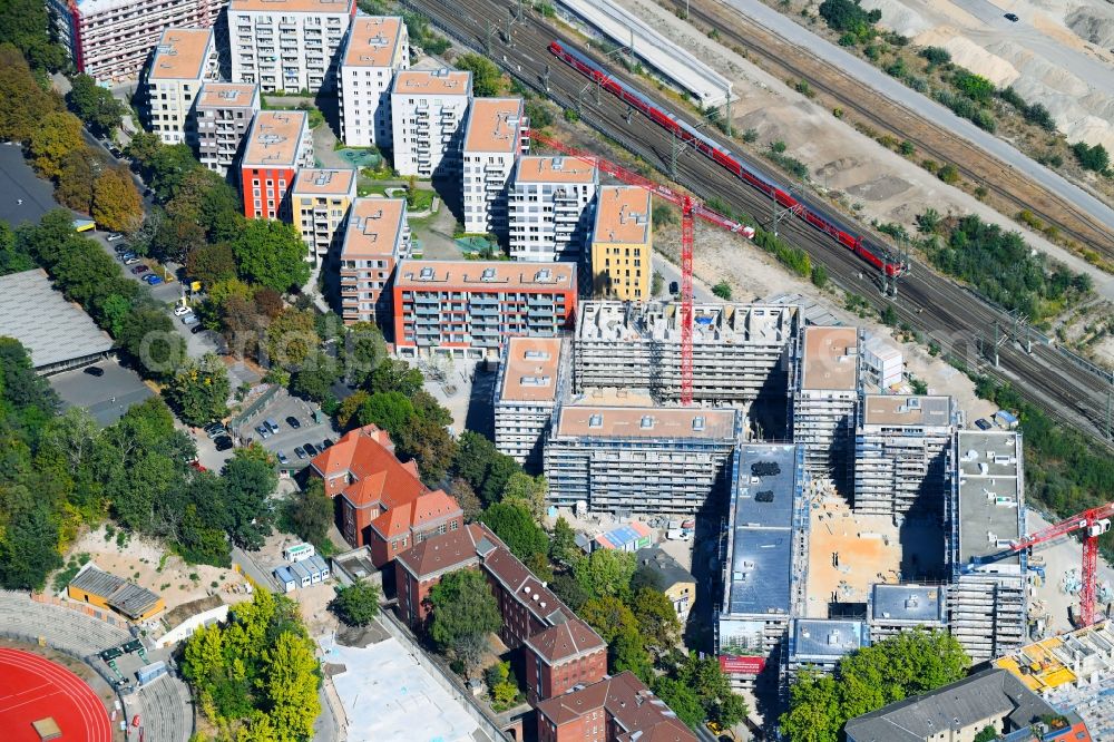 Aerial image Berlin - Construction site to build a new multi-family residential complex Kruppstrasse - Lehrter Strasse in Berlin