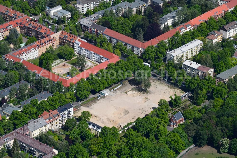 Berlin from the bird's eye view: Construction site to build a new multi-family residential complex Lankwitzer Hofgaerten on Muehlenstrasse in the district Lankwitz in Berlin, Germany