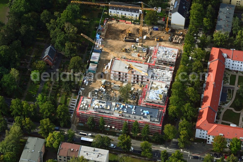 Berlin from the bird's eye view: Construction site to build a new multi-family residential complex Lankwitzer Hofgaerten on Muehlenstrasse in the district Lankwitz in Berlin, Germany