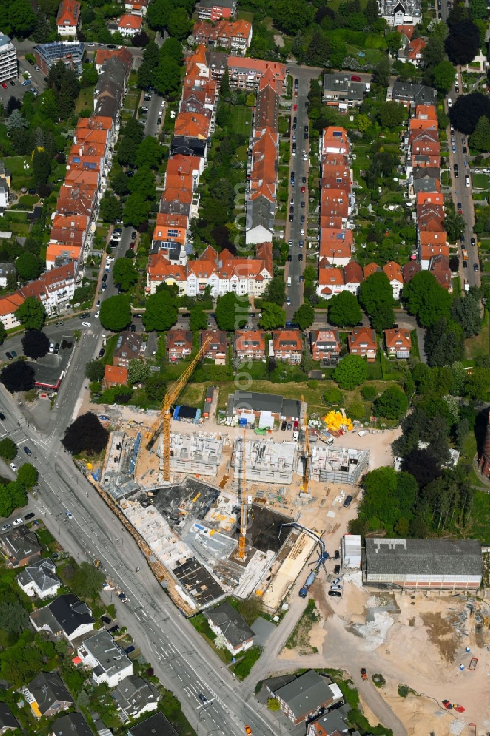 Lübeck from the bird's eye view: Construction site to build a new multi-family residential complex on Ratzeburger Allee - Zum Wasserspeicher in Luebeck in the state Schleswig-Holstein, Germany