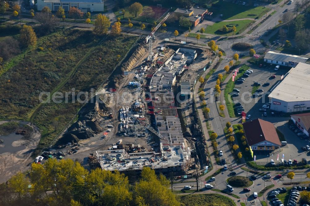 Teltow from above - Construction site to build a new multi-family residential complex Lichterfelder Allee corner Schoenower Strasse in Teltow in the state Brandenburg, Germany