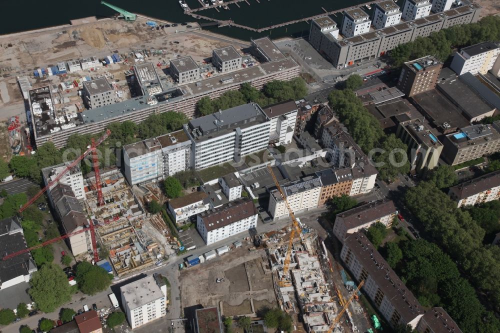 Mainz from the bird's eye view: Construction site to build a new multi-family residential complex in Mainz in the state Rhineland-Palatinate, Germany