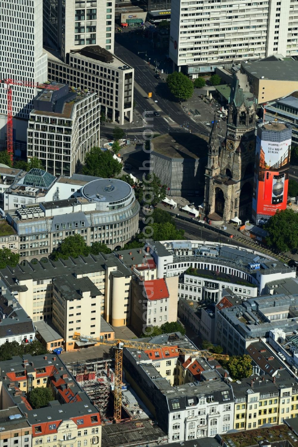 Berlin from the bird's eye view: Construction site to build a new multi-family residential complex MARBURGER4 on Marburger Strasse in Berlin, Germany