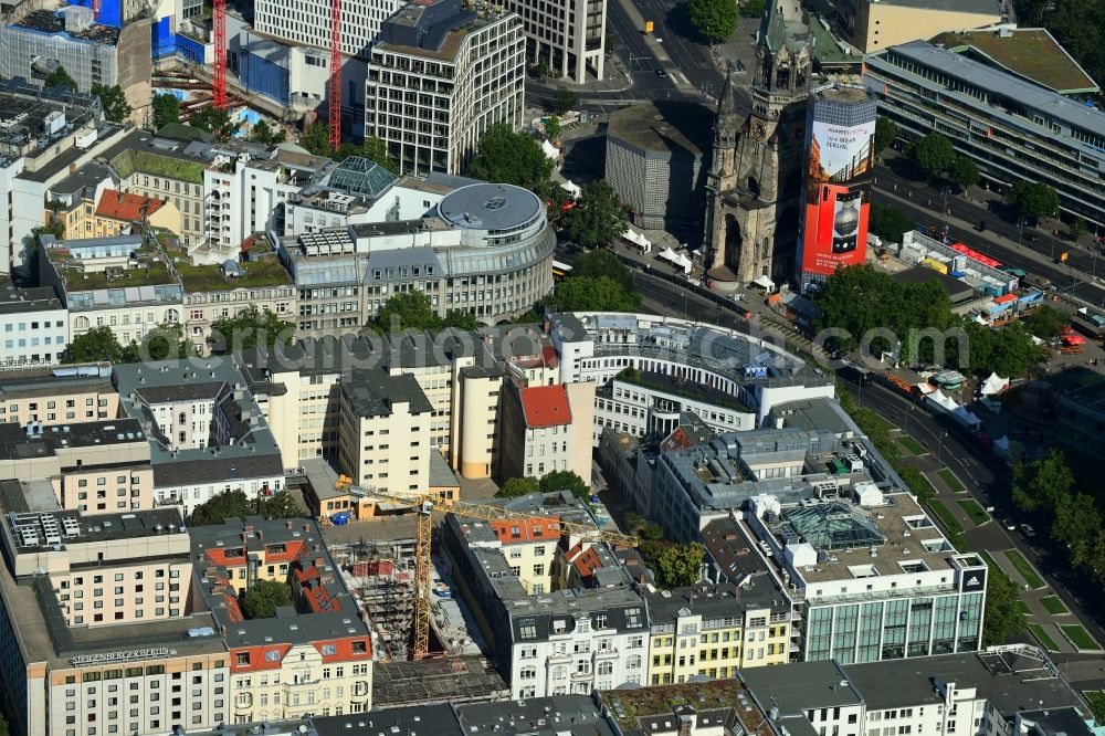 Berlin from above - Construction site to build a new multi-family residential complex MARBURGER4 on Marburger Strasse in Berlin, Germany