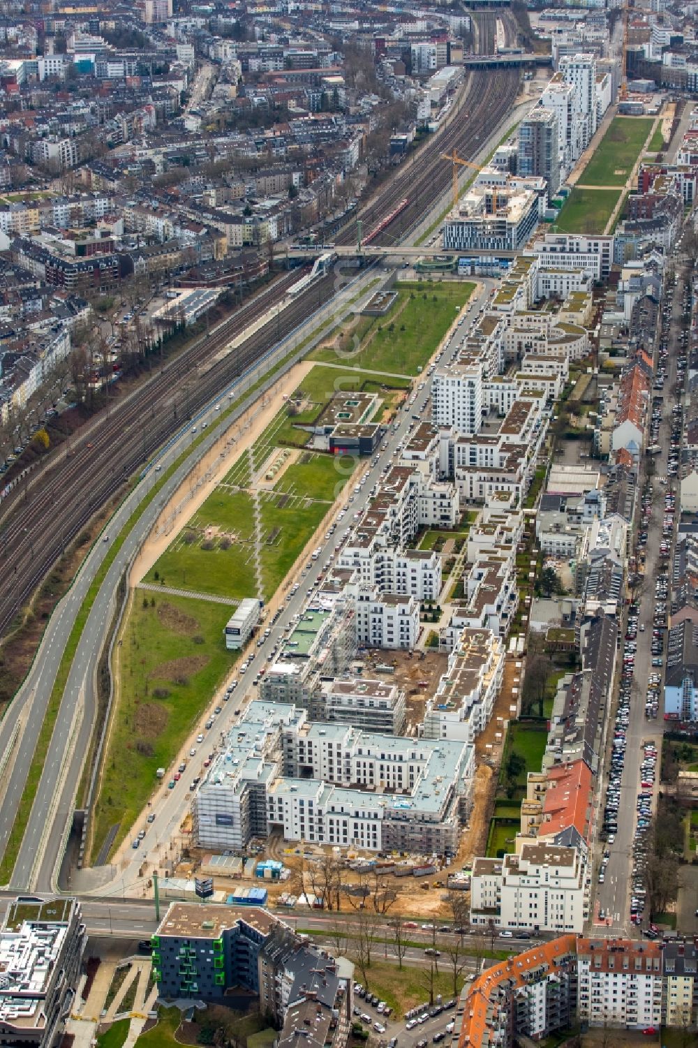 Düsseldorf from above - Construction site to build a new multi-family residential complex Le Quartier Central at the Marc-Chagall-street in Duesseldorf in the state North Rhine-Westphalia