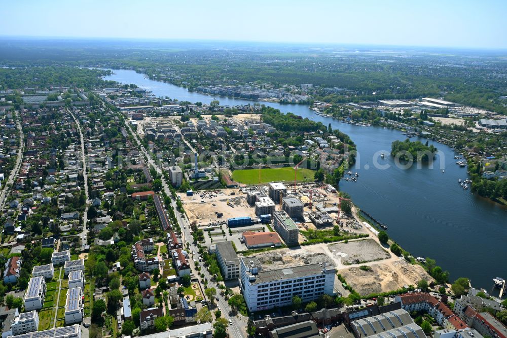 Aerial image Berlin - Construction site for the new construction of a multi-family residential complex Marienufer on the Marienhain on the banks of the river Dahme on Wendenschlossstrasse - Street An der Villa Bolle in the Koepenick district of Berlin, Germany