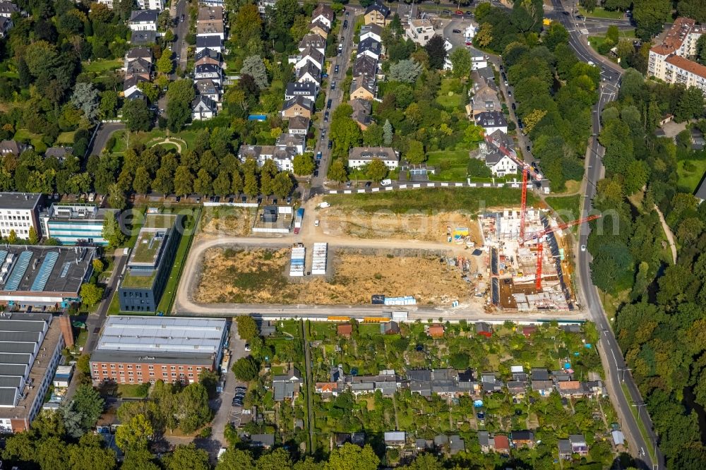 Aerial photograph Düsseldorf - Construction site to build a new multi-family residential complex on Max-Planck-Strasse - Otto-Petersen-Strasse in Duesseldorf at Ruhrgebiet in the state North Rhine-Westphalia, Germany