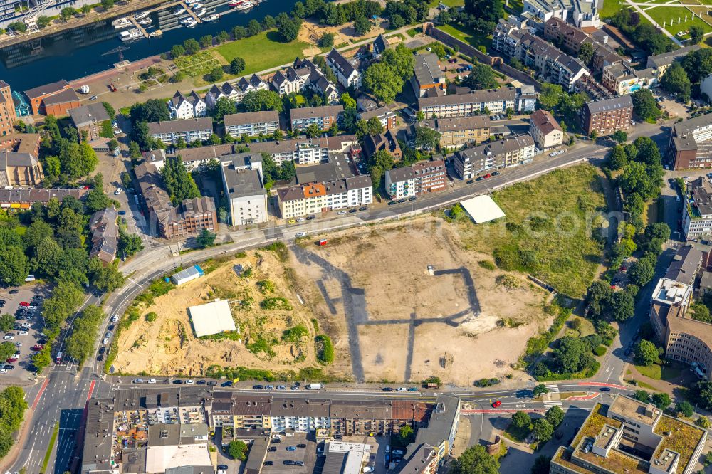 Duisburg from above - Construction site to build a new multi-family residential complex Mercatorviertel along the Oberstrasse - Poststrasse and Gutenbergstrasse in Duisburg at Ruhrgebiet in the state North Rhine-Westphalia, Germany