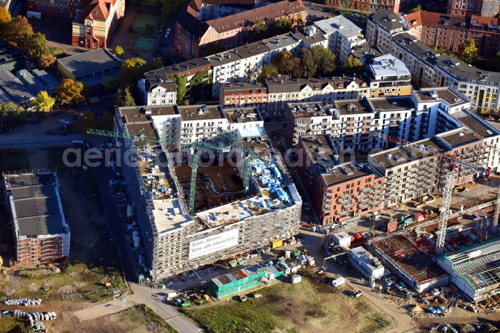 Hamburg from the bird's eye view: Construction site to build a new multi-family residential complex Mitte Altona between Felicitas-Kukuck-Strasse and Harkortstrasse in the district Altona in Hamburg, Germany