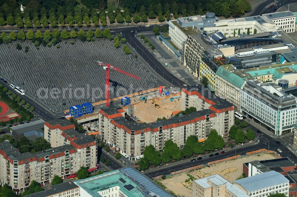 Aerial image Berlin - Construction site to build a new multi-family residential complex of MUC Real Estate GmbH on Cora-Berliner-Strasse in the district Mitte in Berlin, Germany