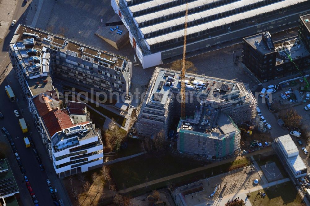 Berlin from above - Construction site to build a new multi-family residential complex NeuHouse on Enckestrasse in the district Kreuzberg in Berlin, Germany