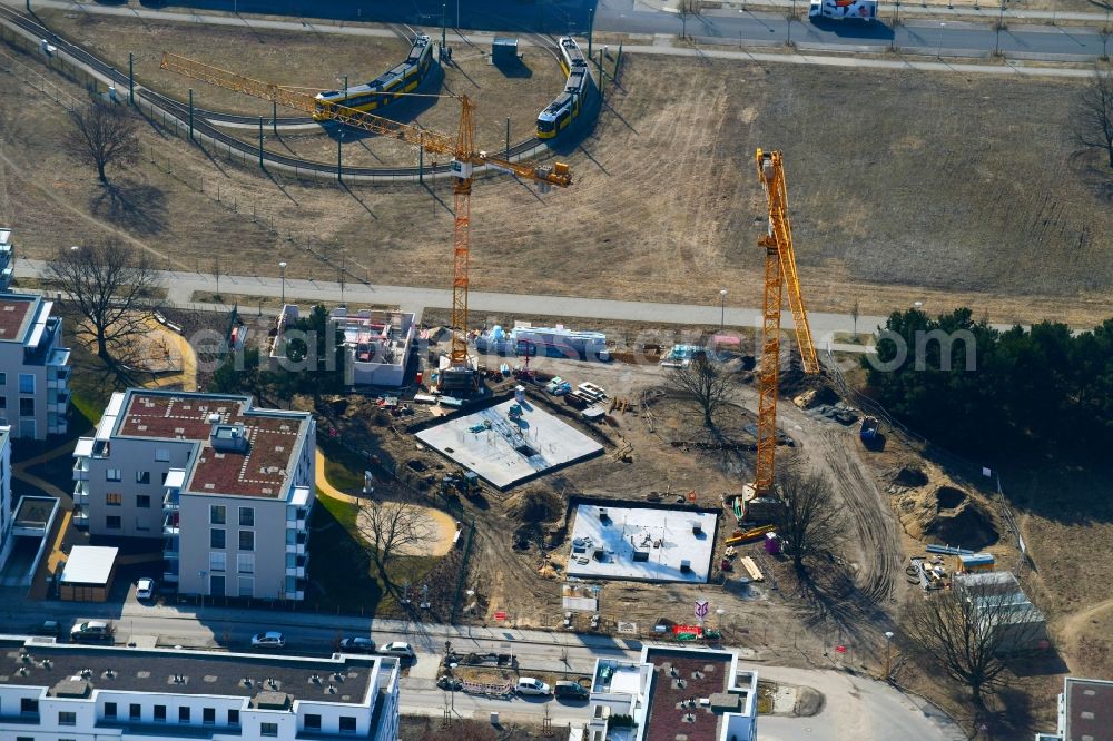 Aerial image Berlin - Construction site to build a new multi-family residential complex Newtonstrasse - Alexander-von-Humboldt-Strasse in the district Johannisthal in Berlin, Germany