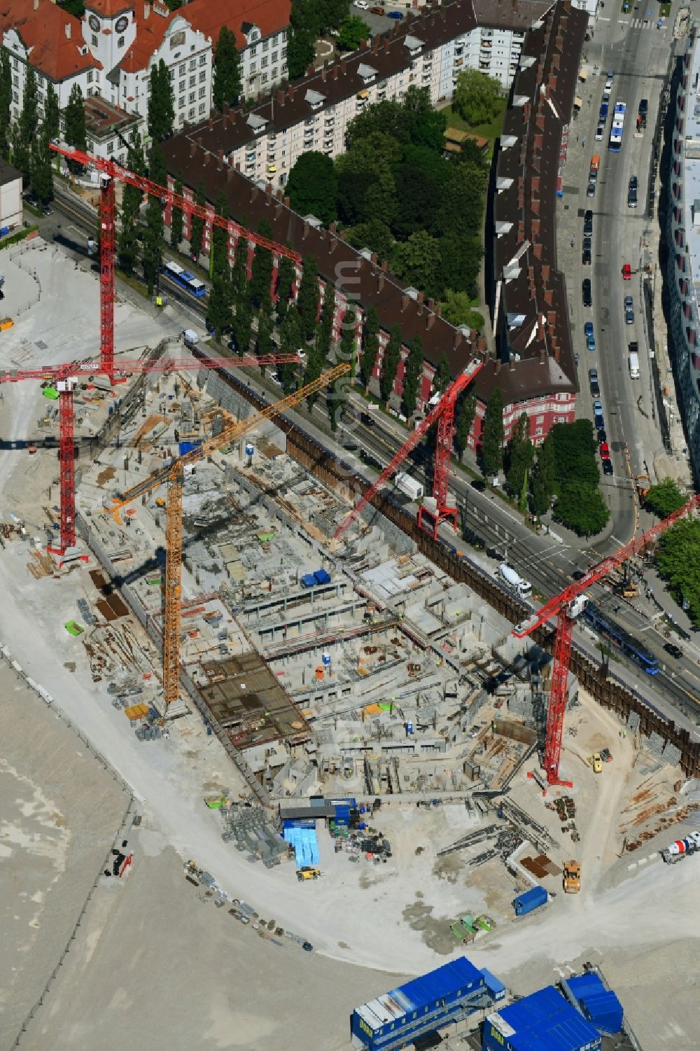 München from the bird's eye view: Construction site to build a new multi-family residential complex Am Nockherberg - Regerstrasse - Poppelstrasse in the district Au-Haidhausen in Munich in the state Bavaria, Germany