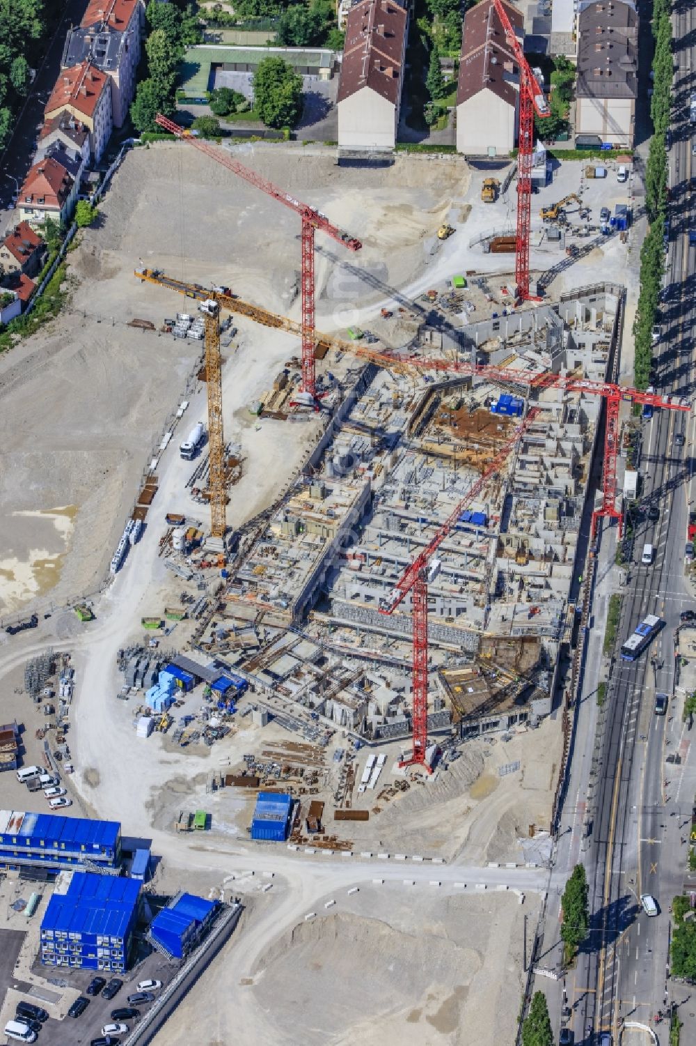 München from above - Construction site to build a new multi-family residential complex Am Nockherberg - Regerstrasse - Poppelstrasse in the district Au-Haidhausen in Munich in the state Bavaria, Germany