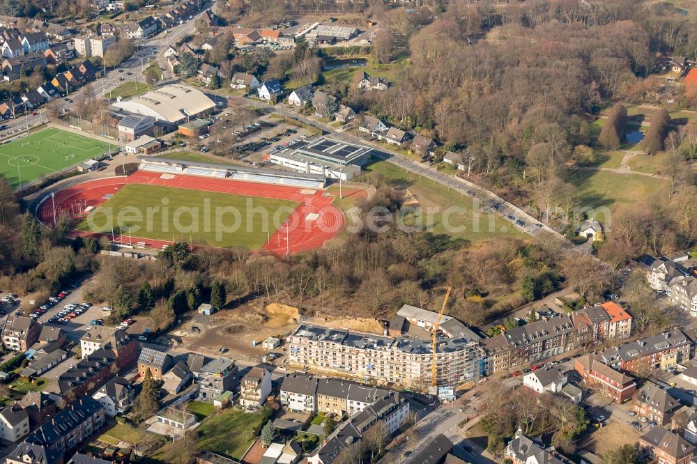 Bottrop from the bird's eye view: Construction site to build a new multi-family residential complex of Oliver Helmke GmbH Am Lonperfeld in Bottrop in the state North Rhine-Westphalia, Germany