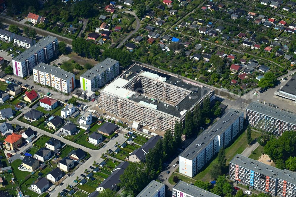 Aerial photograph Berlin - Construction site to build a new multi-family residential complex Wartenberger Strasse - Anna-Ebermonn-Strasse in the district Hohenschoenhausen in Berlin, Germany