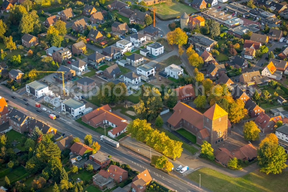 Werne from the bird's eye view: Construction site to build a new multi-family residential complex in the district Ruhr Metropolitan Area in Werne in the state North Rhine-Westphalia