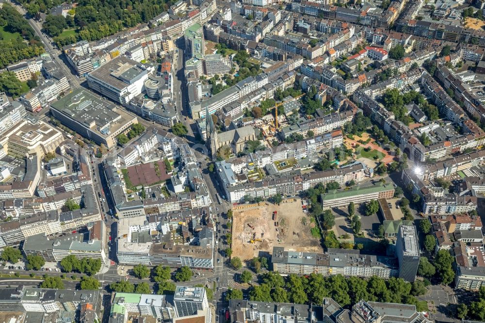 Aerial photograph Düsseldorf - Construction site to build a new multi-family residential complex, a skyscraper and trade plants on Klosterstrasse in the district Stadtmitte in Duesseldorf in the state North Rhine-Westphalia, Germany