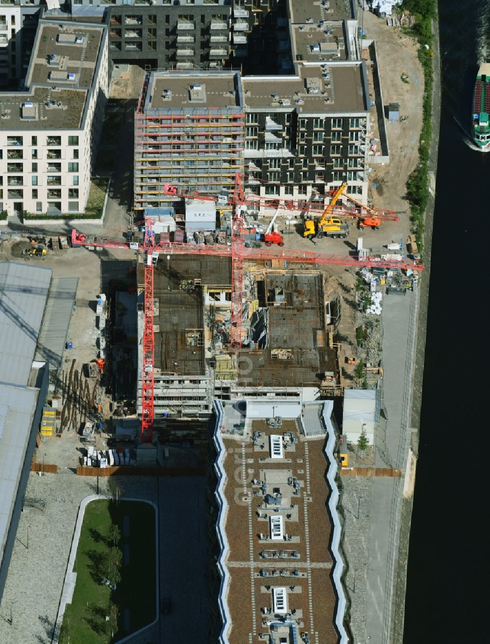 Aerial photograph Berlin - Construction site to build a new multi-family residential complex Palais Europacity in the district Moabit in Berlin, Germany