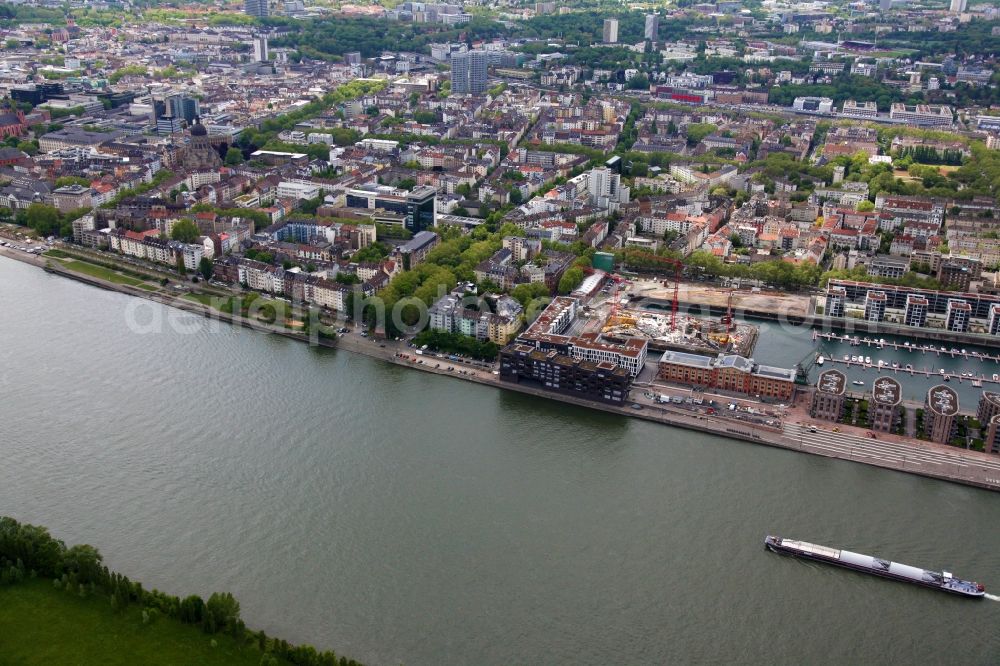 Aerial photograph Mainz - Construction site to build a new multi-family residential complex PANDION DOXX on the Suedmole in Alten Zollhafen in the district Neustadt in Mainz in the state Rhineland-Palatinate, Germany