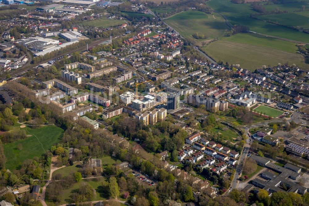 Unna from above - Construction site to build a new multi-family residential complex Parkquartier Koenigsborn on Potsdamer Strasse in the district Koenigsborn in Unna in the state North Rhine-Westphalia, Germany