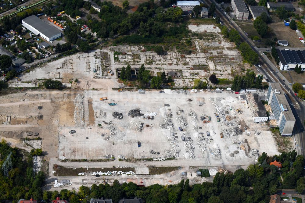 Aerial image Berlin - Construction site to build a new multi-family residential complex Parkstadt Karlshorst between Blockdammweg, Trautenauer Strasse in the district Karlshorst in Berlin, Germany