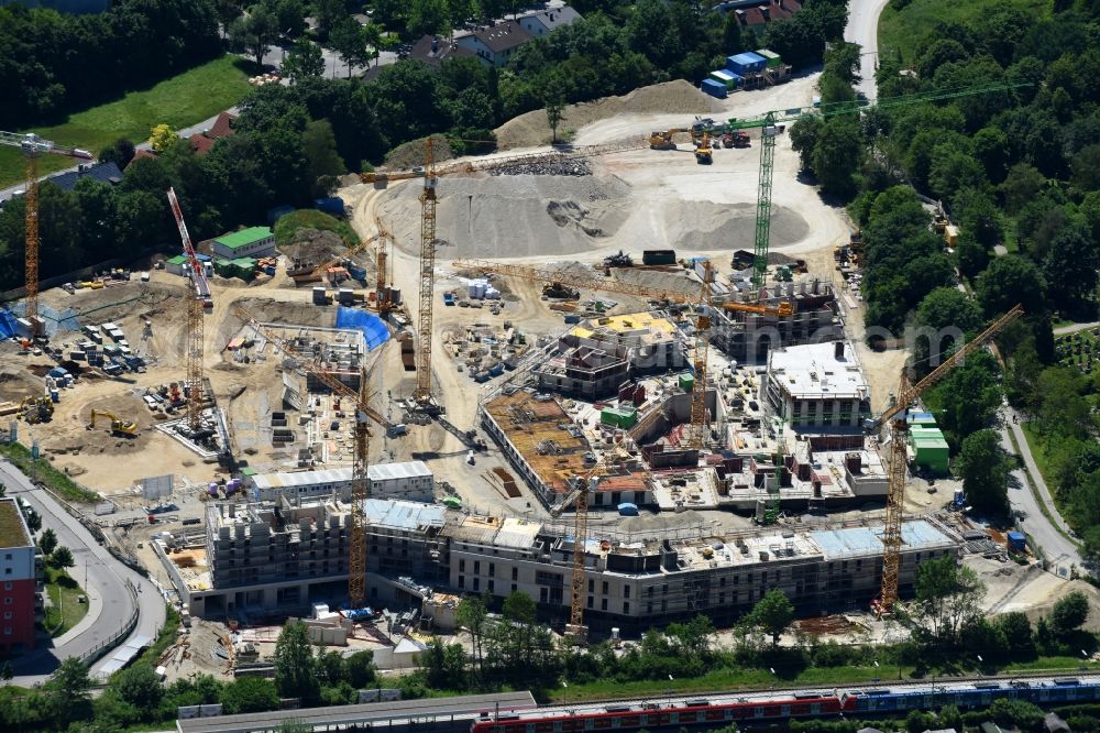 Aerial image München - Construction site to build a new multi-family residential complex a??ParkStylea?? in the district Aubing-Lochhausen-Langwied in Munich in the state Bavaria, Germany