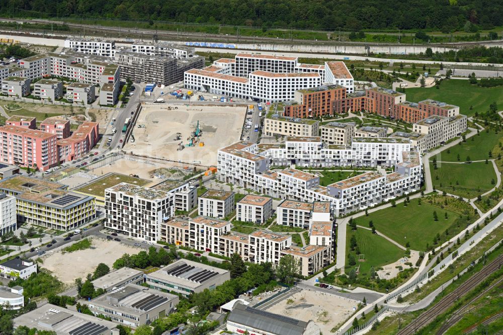 München from above - Construction site to build a new multi-family residential complex along the Hildachstrasse in the district Pasing-Obermenzing in Munich in the state Bavaria, Germany