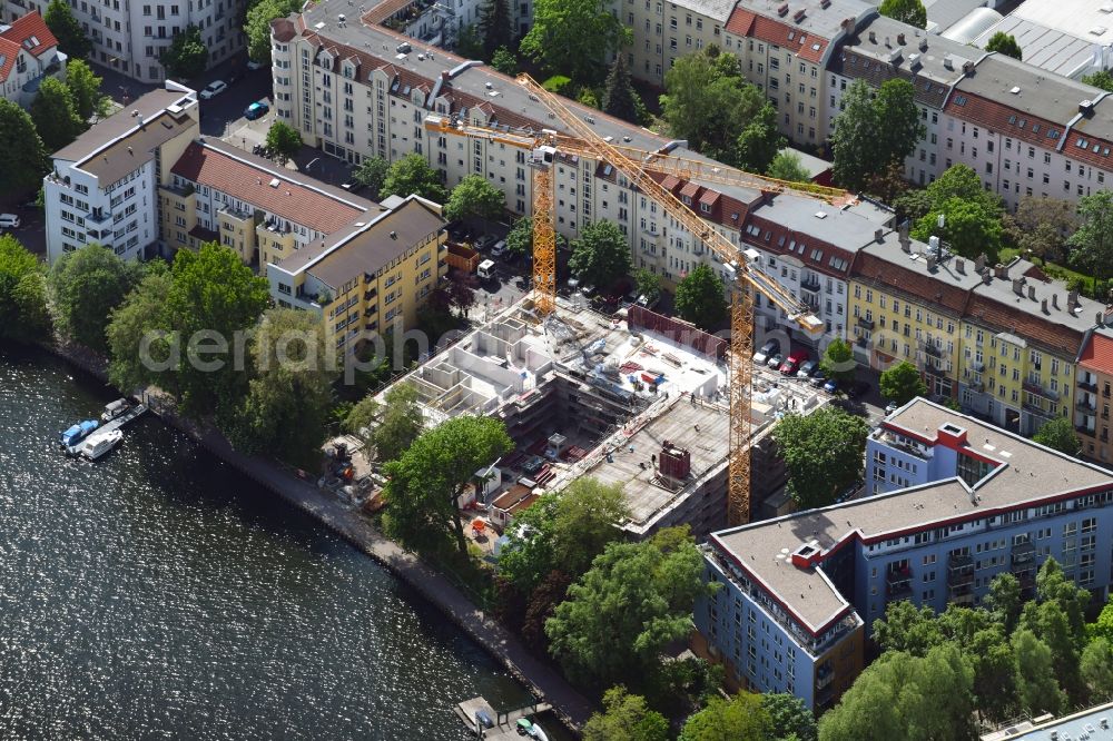 Aerial image Berlin - Construction site to build a new multi-family residential complex Pier 101 on Schnellerstrasse in Berlin, Germany