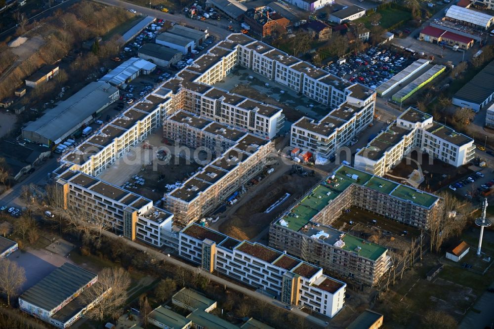 Erfurt from the bird's eye view: Construction site to build a new multi-family residential complex of Projektgesellschaft Erfurt Nr.8 GmbH on Geschwister-Scholl-Strasse - Am Alten Nordhaeuser Bahnhof in the district Kraempfervorstadt in Erfurt in the state Thuringia, Germany