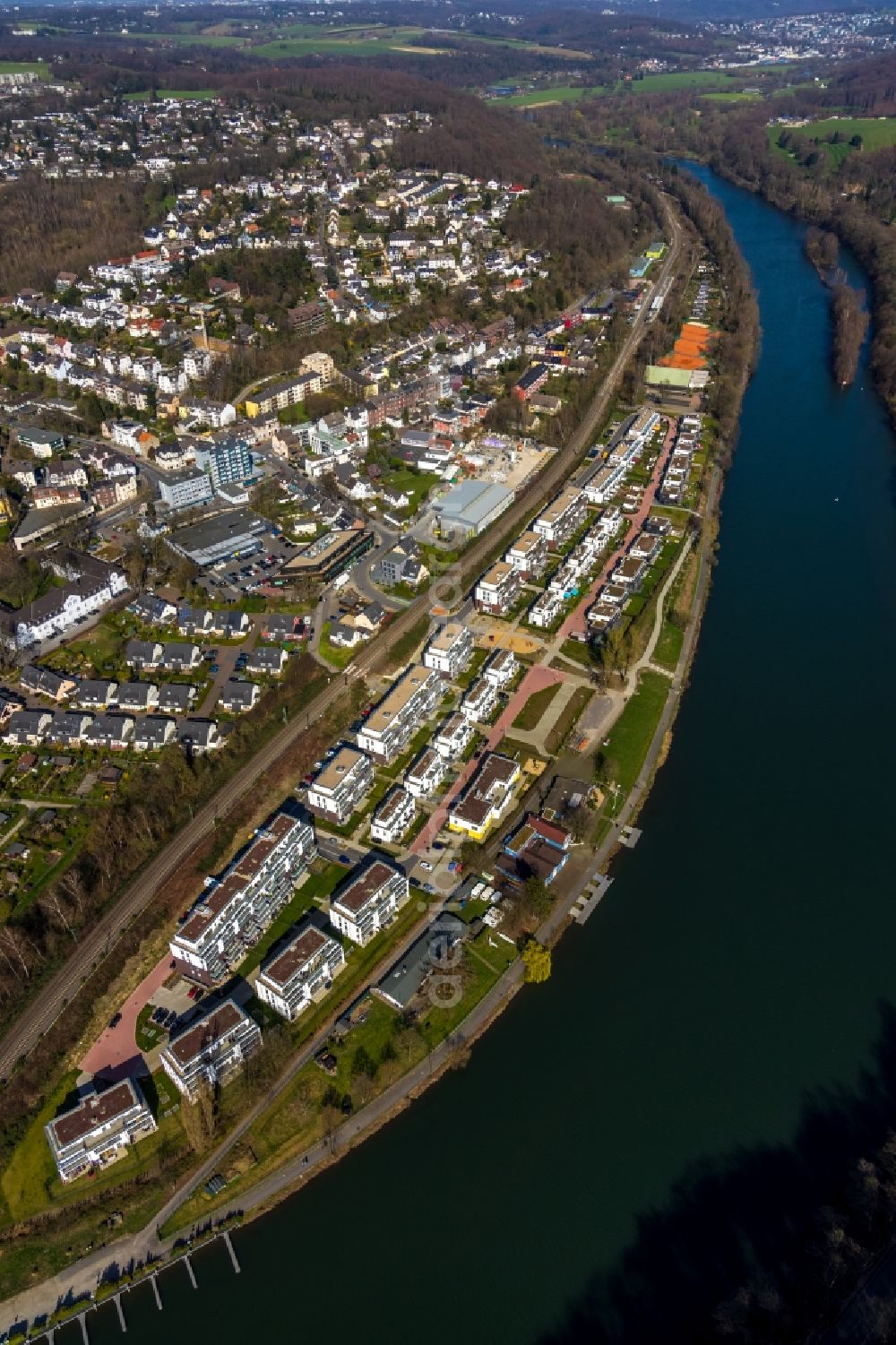 Aerial photograph Essen - Construction site to build a new multi-family residential complex Promenadenweg on river banks of Ruhr in the district Kettwig in Essen in the state North Rhine-Westphalia