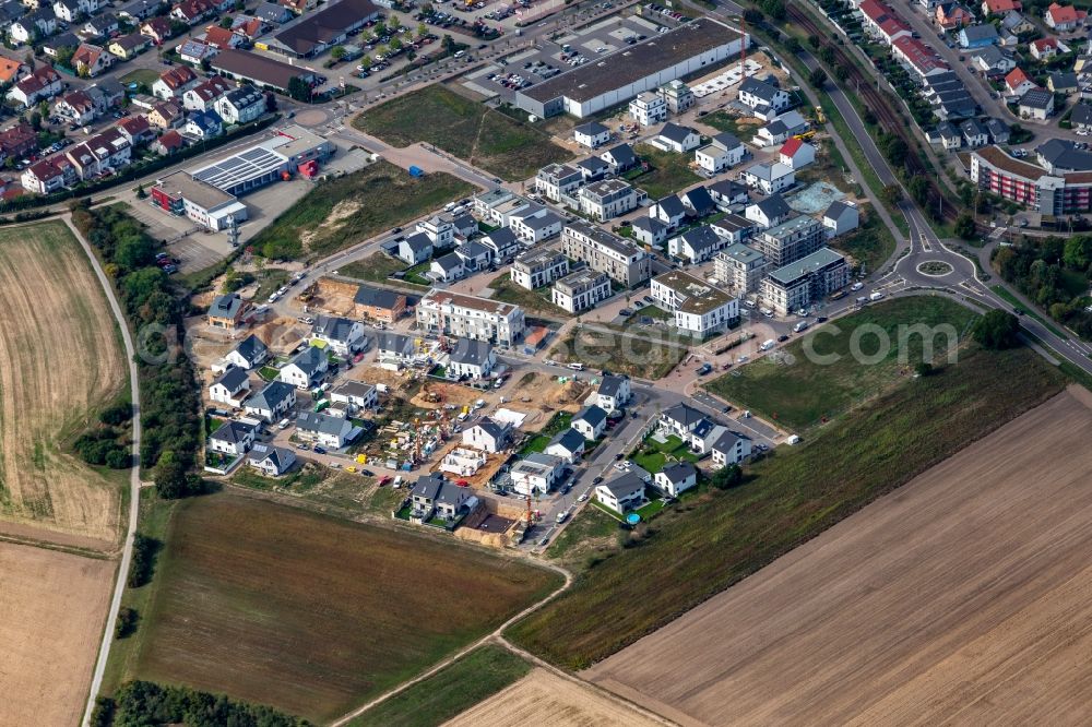 Aerial image Hochstetten - Construction site to build a new multi-family residential complex Quartier 2020 development area Biegen-Durlacher Weg in Hochstetten in the state Baden-Wuerttemberg, Germany