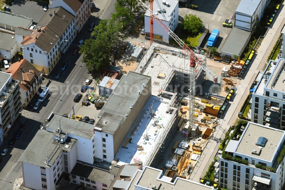 Offenbach am Main from the bird's eye view: Construction site to build a new multi-family residential complex Quartier Luisenhof on Luisenstrasse in the district Nordend in Offenbach am Main in the state Hesse, Germany