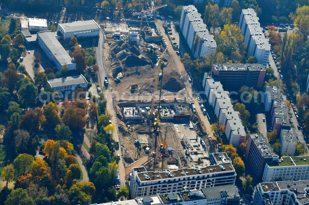 Berlin from above - Construction site to build a new multi-family residential complex Quartier Luisenpark on Stallschreiberstrasse - Alexandrinenstrasse in the district Mitte in Berlin, Germany