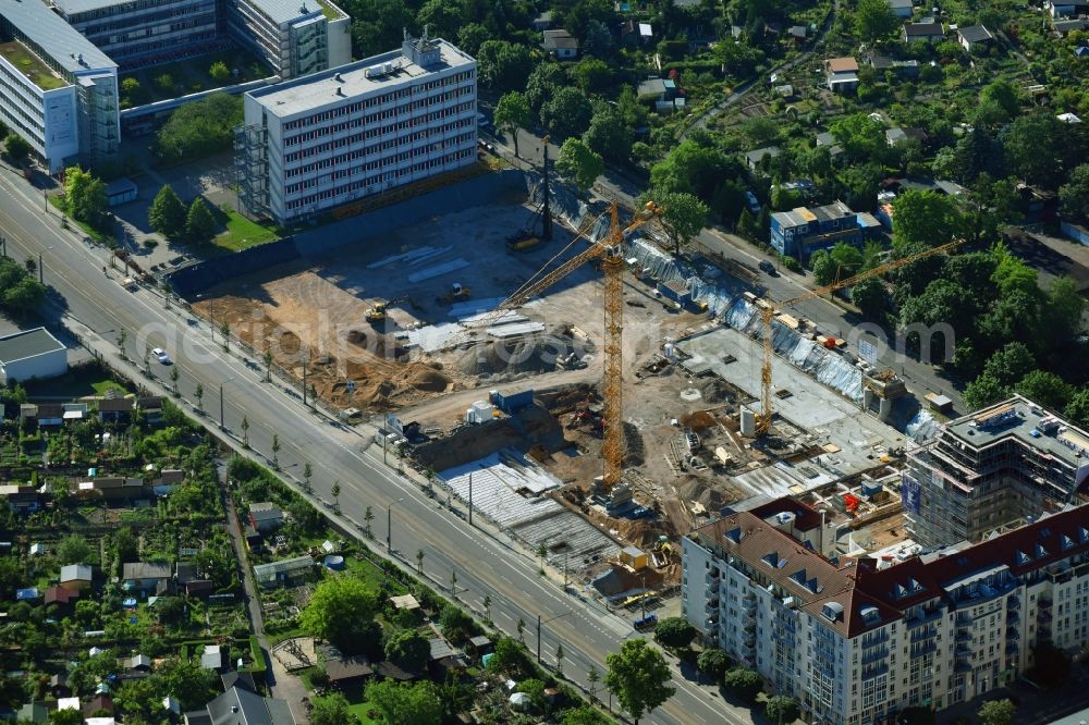 Dresden from the bird's eye view: Construction site to build a new multi-family residential complex QUARTIER STRIESEN PLUS along the Glashuetter Strasse and Schandauer Strasse in the district Striesen in Dresden in the state Saxony, Germany