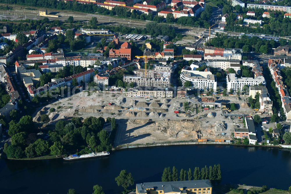 Berlin from above - Construction site to build a new multi-family residential complex Fliessstrasse - Hasselwerder Strasse on river Spree in the district Schoeneweide in Berlin, Germany