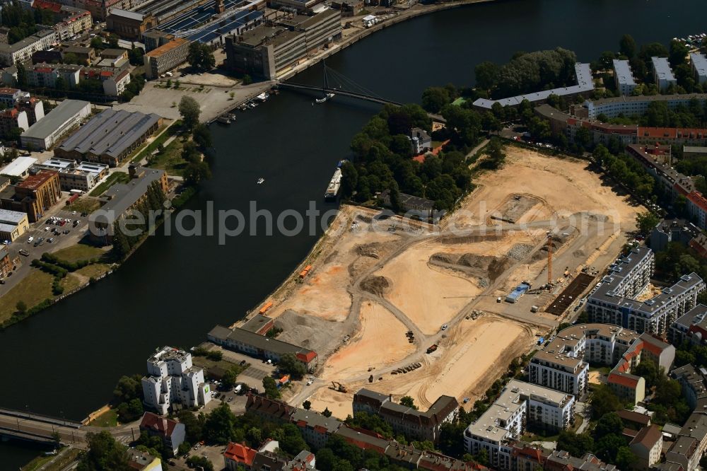 Berlin from above - Construction site to build a new multi-family residential complex Fliessstrasse - Hasselwerder Strasse on river Spree in the district Schoeneweide in Berlin, Germany