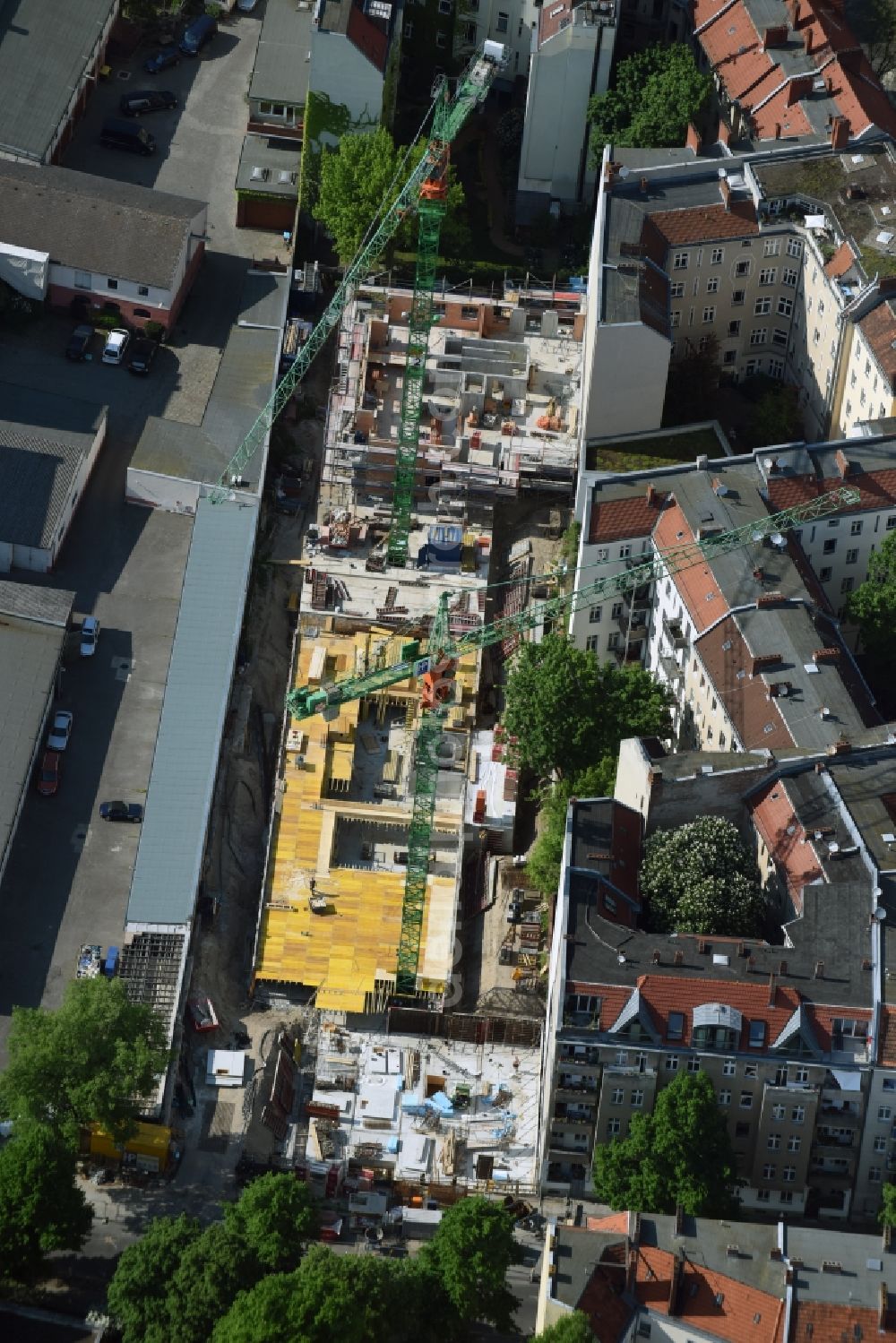 Berlin from the bird's eye view: Construction site to build a new multi-family residential complex Richardplatz - Boehmische Strasse in Neukoelln in Berlin in Berlin, Germany