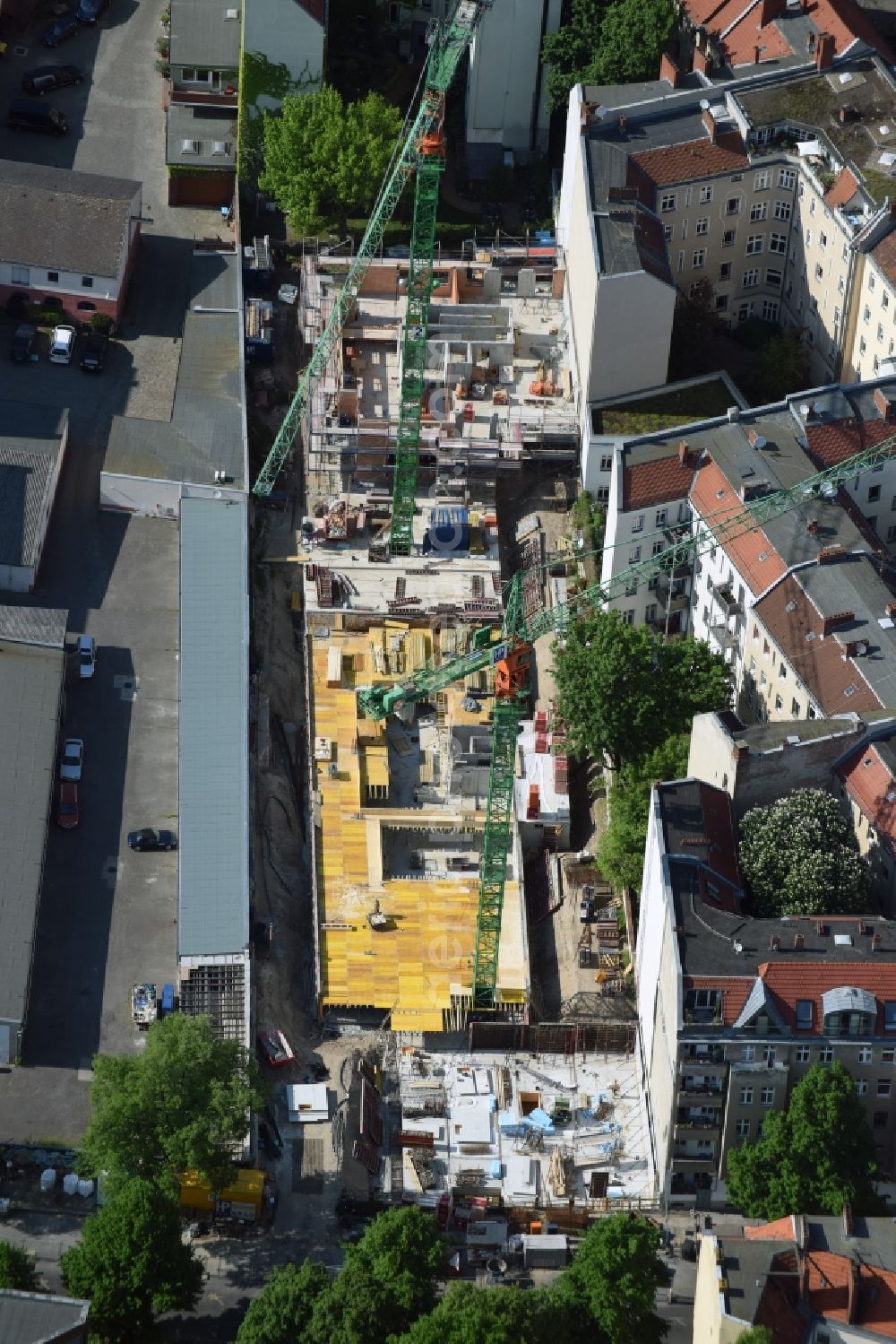 Berlin from the bird's eye view: Construction site to build a new multi-family residential complex Richardplatz - Boehmische Strasse in Neukoelln in Berlin in Berlin, Germany