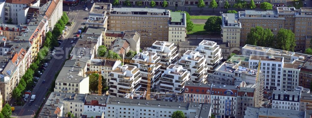 Aerial image Berlin, Friedrichshain - Construction site to build a new multi-family residential complex on Rigaer Strasse - Liebigstrasse in Friedrichshain destrict of Berlin in Germany