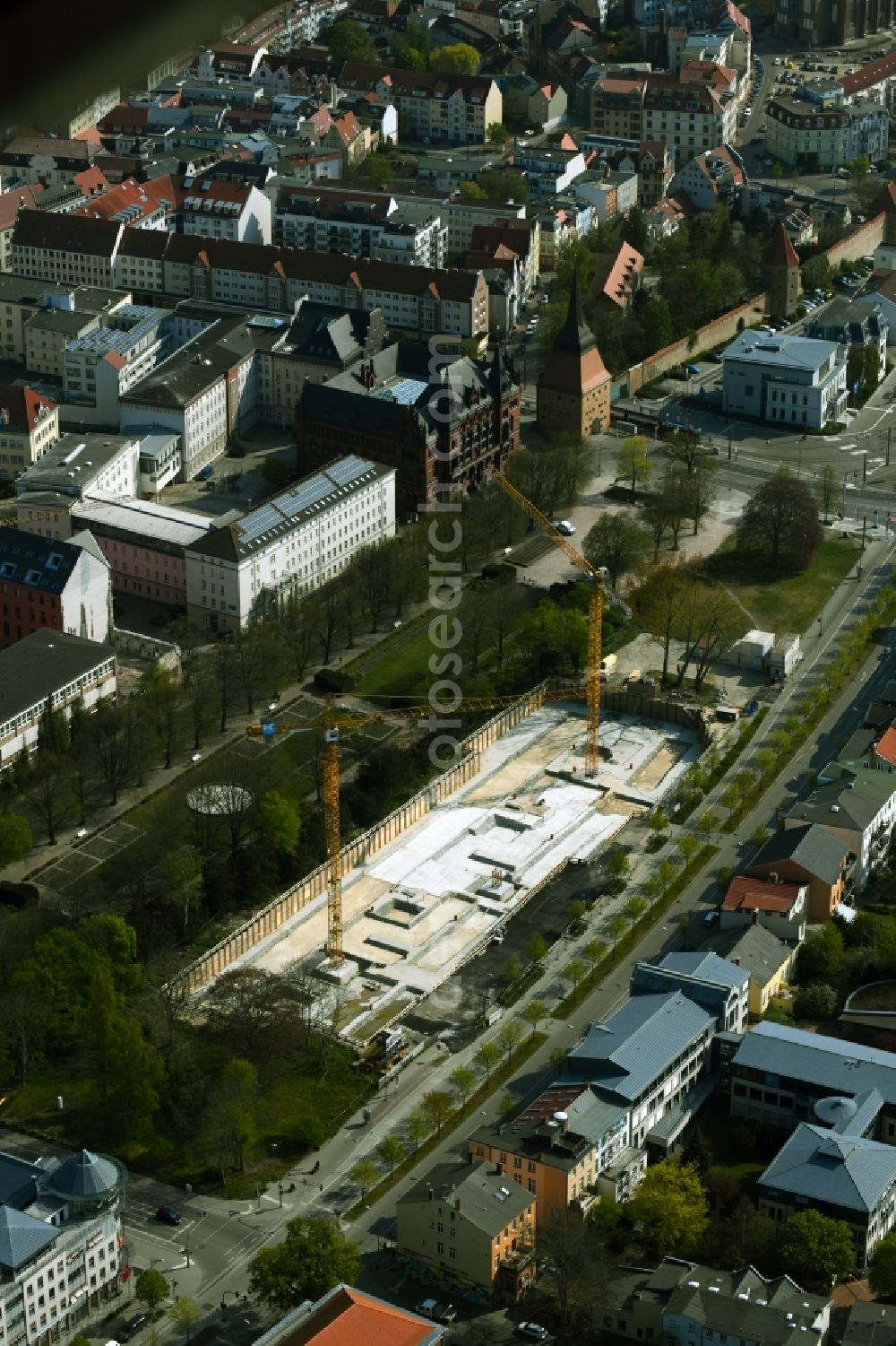 Aerial photograph Rostock - Construction site to build a new multi-family residential complex Am Rosengarten on August-Bebel-Strasse - Wallstrasse in the district Stadtmitte in Rostock in the state Mecklenburg - Western Pomerania, Germany