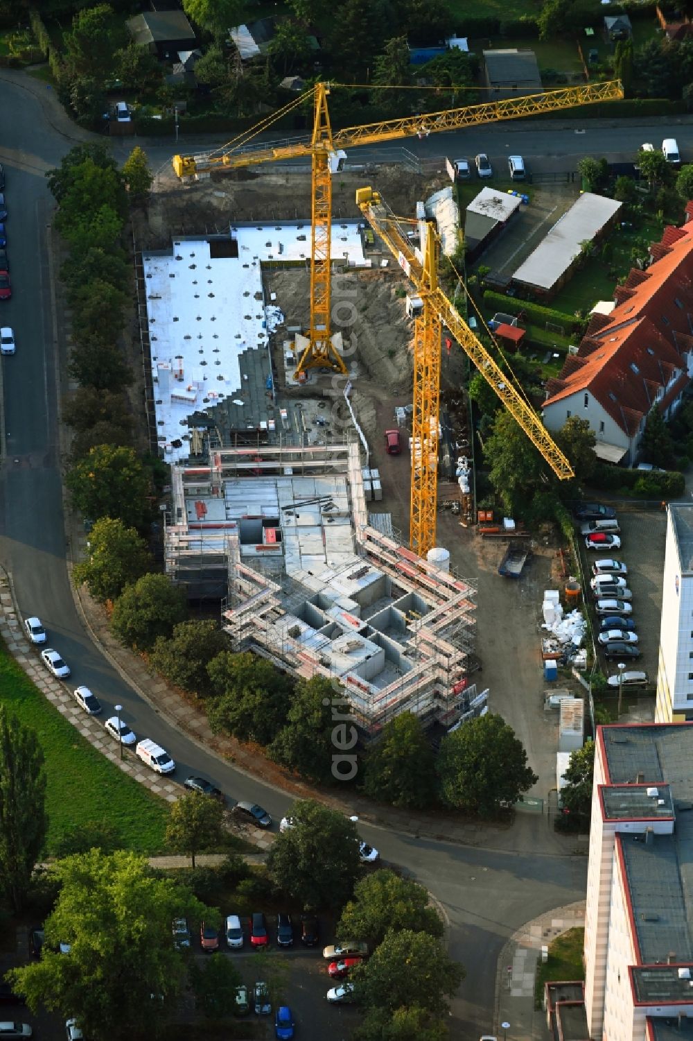 Aerial photograph Magdeburg - Construction site to build a new multi-family residential complex on Salvador-Allende-Strasse in the district Neustaedter See in Magdeburg in the state Saxony-Anhalt, Germany