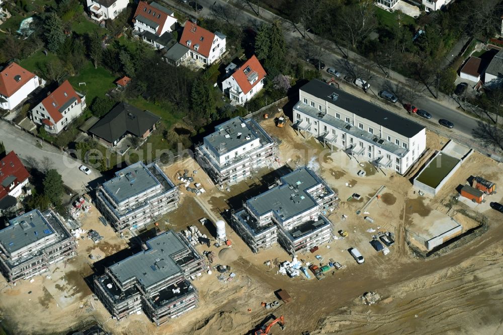 Berlin from the bird's eye view: Construction site to build a new multi-family residential complex of Schmohl + Sohn Bauunternehmung GmbH an der Sundgauer Strasse - Schlettstadter Strasse in Berlin in Germany