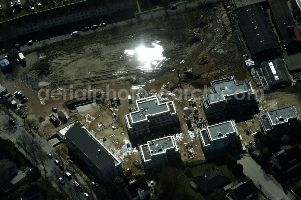 Aerial photograph Berlin - Construction site to build a new multi-family residential complex of Schmohl + Sohn Bauunternehmung GmbH an der Sundgauer Strasse - Schlettstadter Strasse in Berlin in Germany