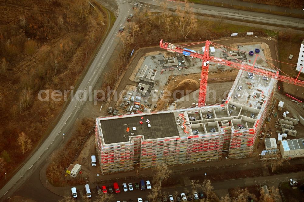 Aerial image Berlin - Construction site to build a new multi-family residential complex on Seehausener Strasse corner Pablo-Picasso-Strasse in the district Hohenschoenhausen in Berlin, Germany